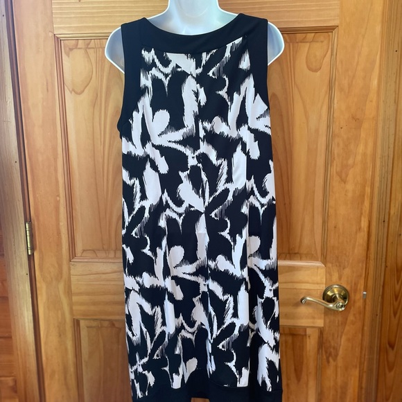 Ab Studio dress - Picture 2 of 4